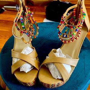 Beaded ankle strap, women’s wedges